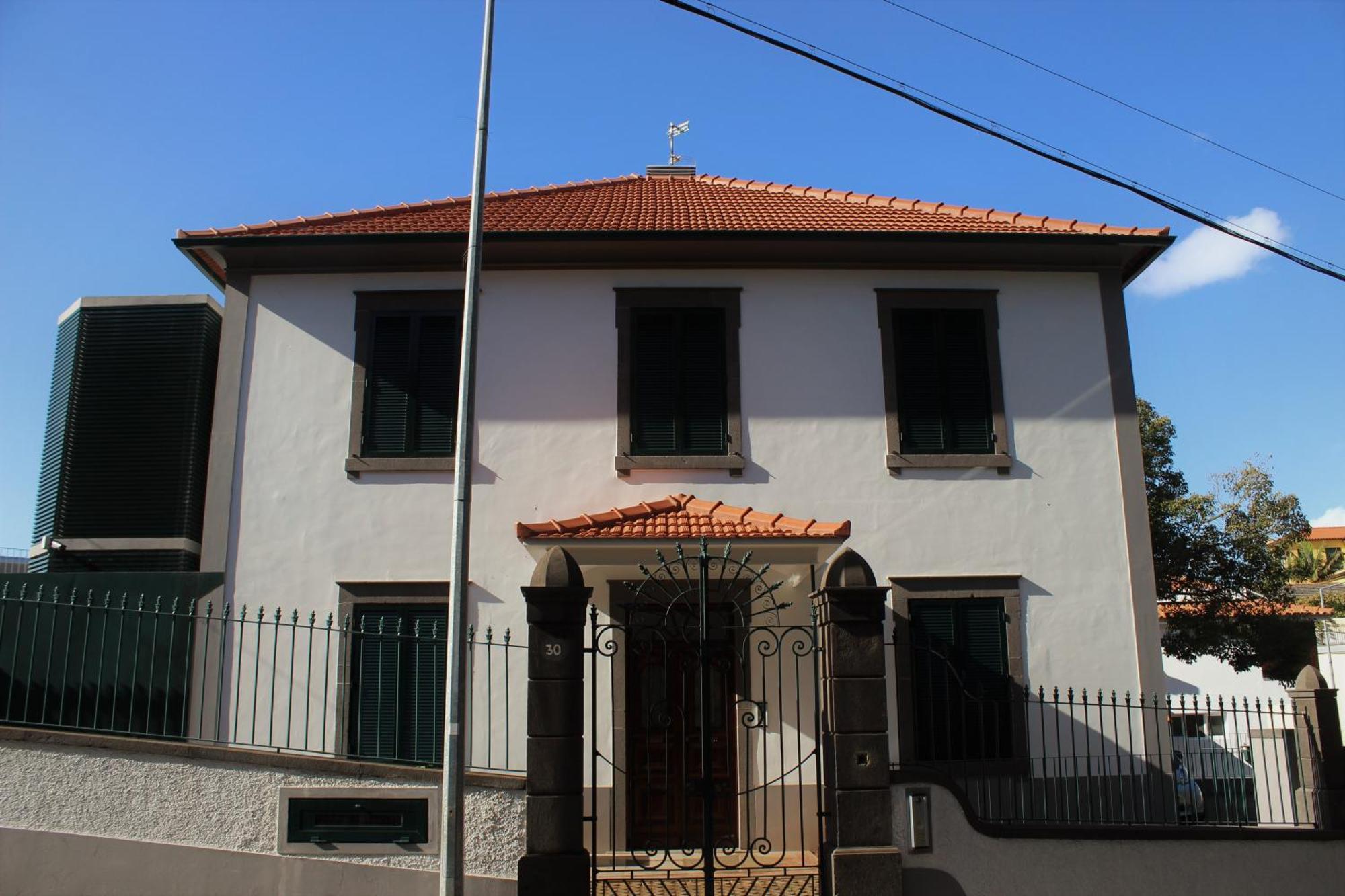 Solar Do Ribeiro Apartment ฟุงชาล ภายนอก รูปภาพ