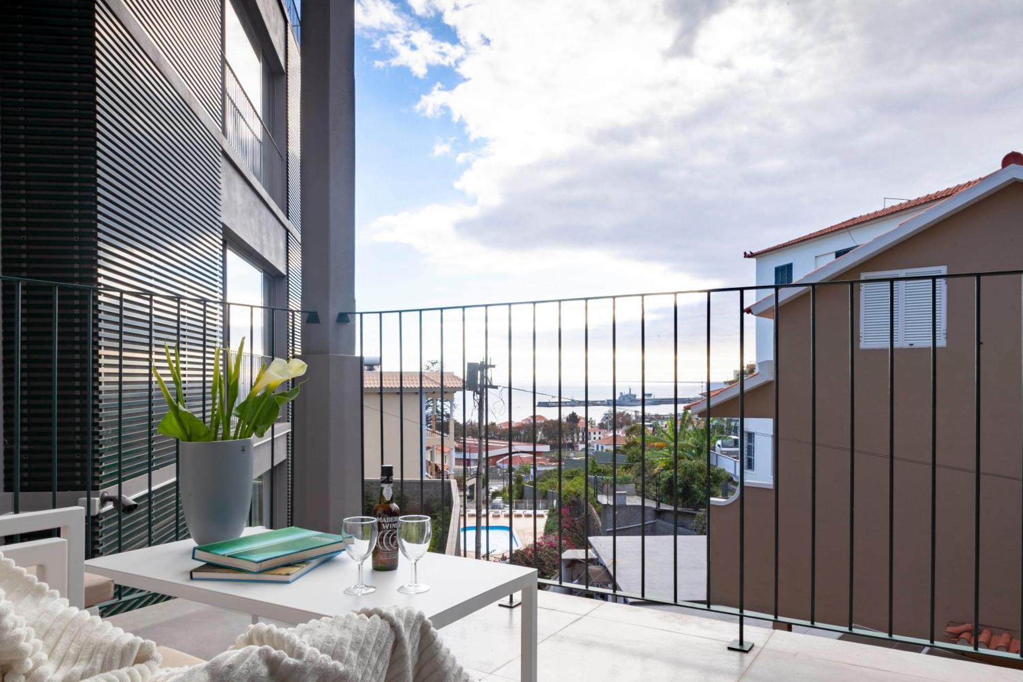 Solar Do Ribeiro Apartment ฟุงชาล ภายนอก รูปภาพ
