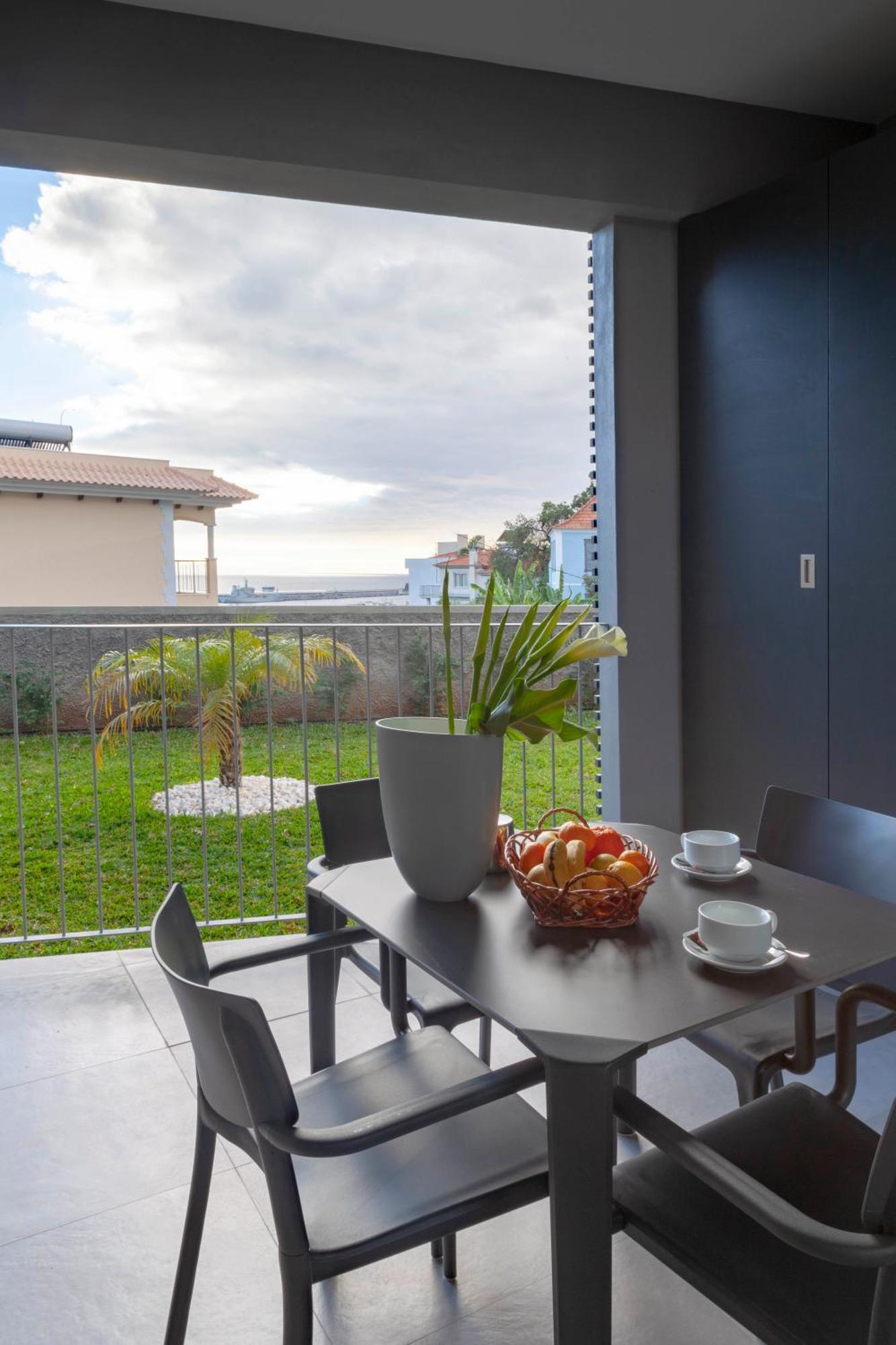 Solar Do Ribeiro Apartment ฟุงชาล ภายนอก รูปภาพ